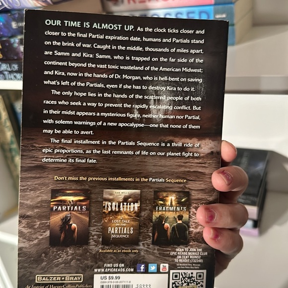 Dystopian Books - Picture 9 of 12